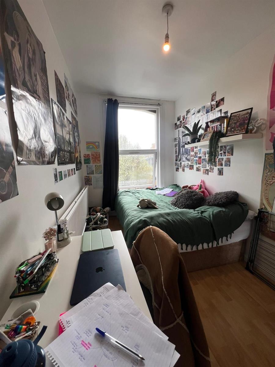 Flat Eburne Road in Greater London