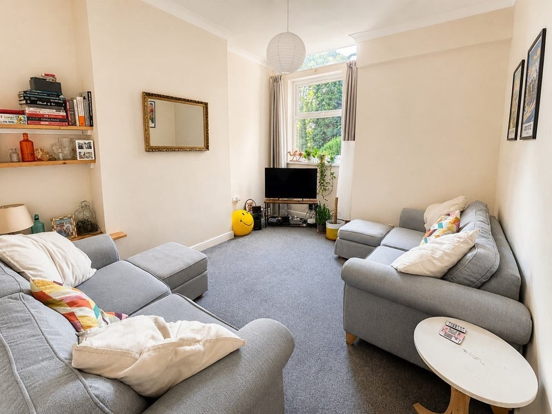 Room Fir Grove in Manchester