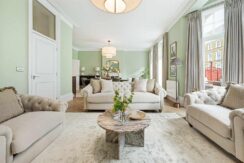 Flat Kynance Place in Greater London
