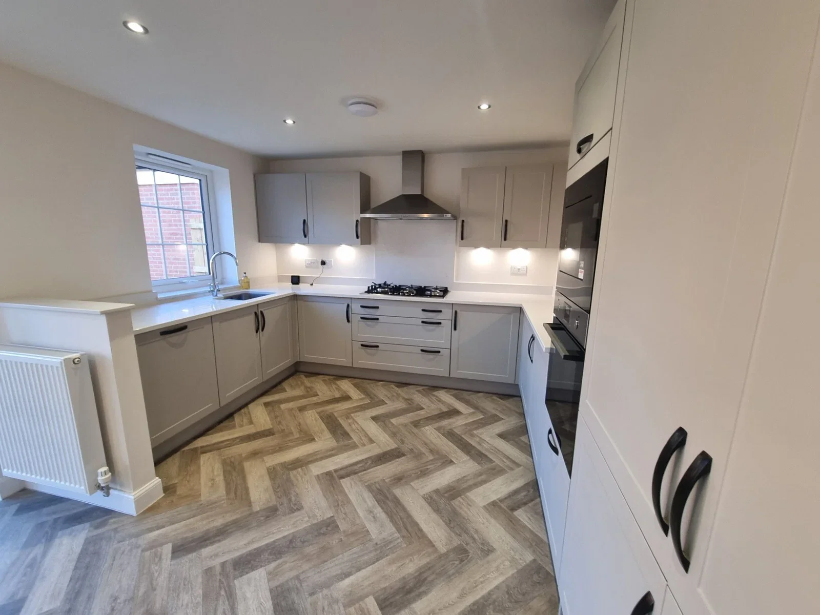 House Sanderling Grove in Whitby