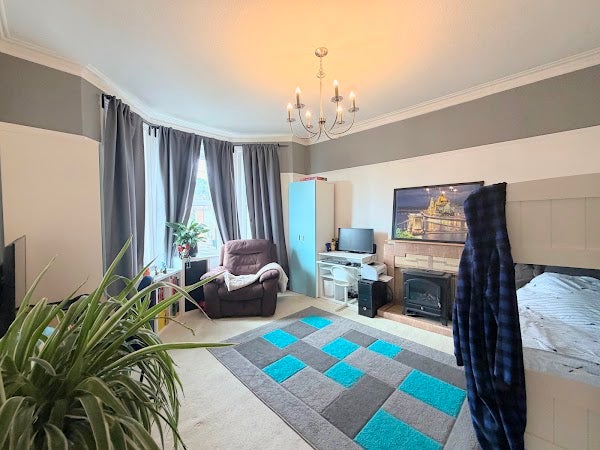 Flat Parkstone Avenue in Poole