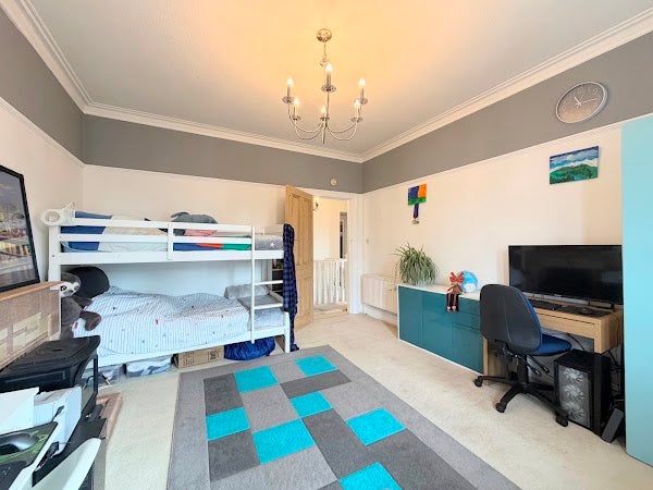 Flat Parkstone Avenue in Poole