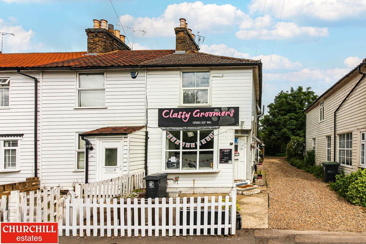 Flat Lambourne Road in Epping Forest