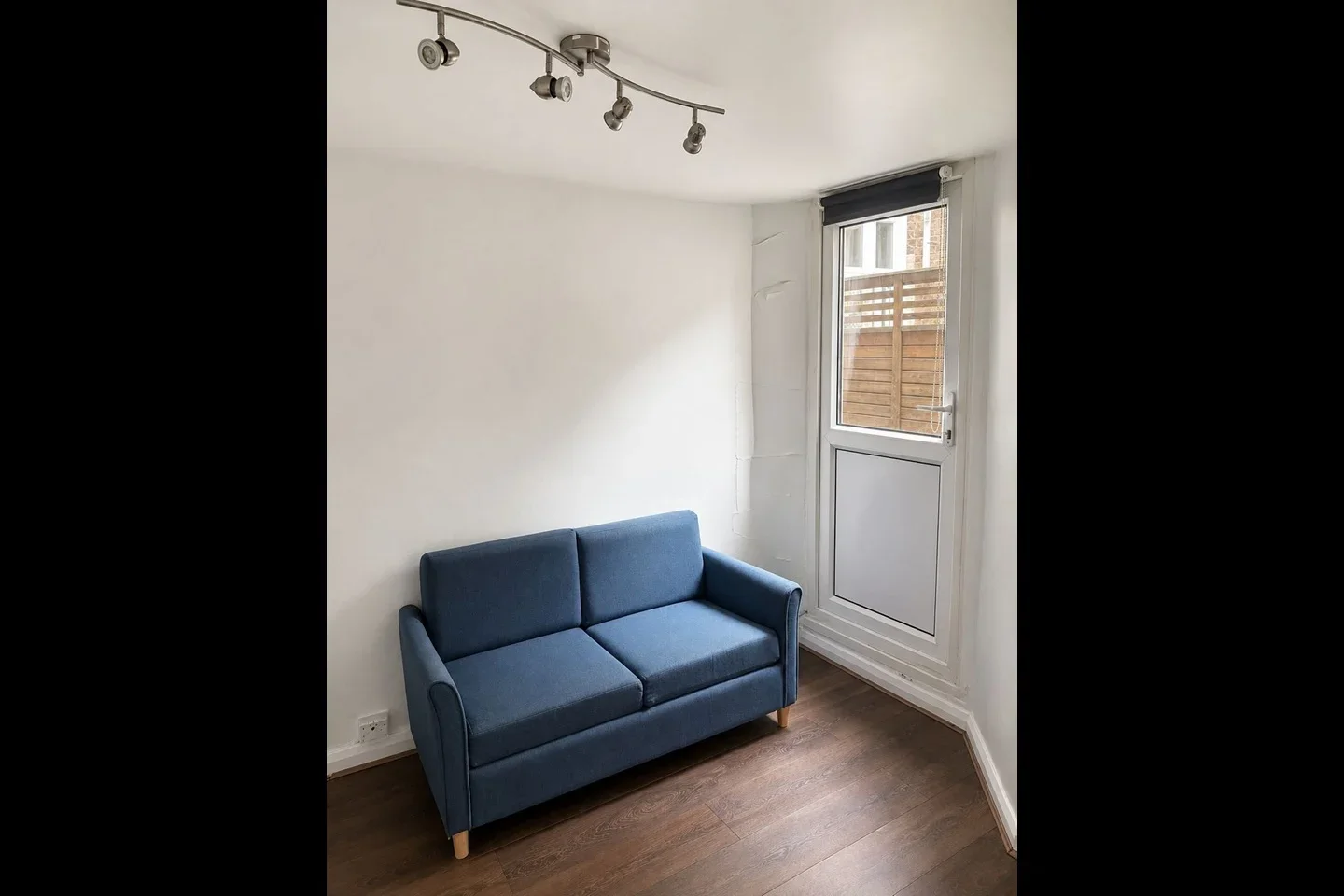 Room Sherbrooke Road in Greater London
