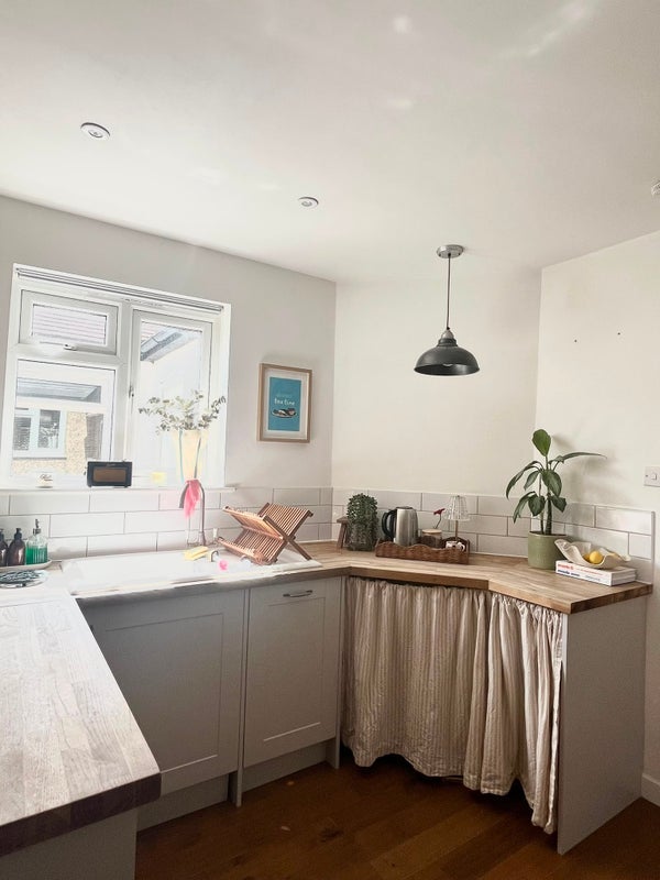 Room Chesham Road in Greater London