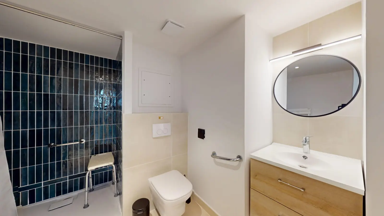 Room Villa Croix Nivert in Paris