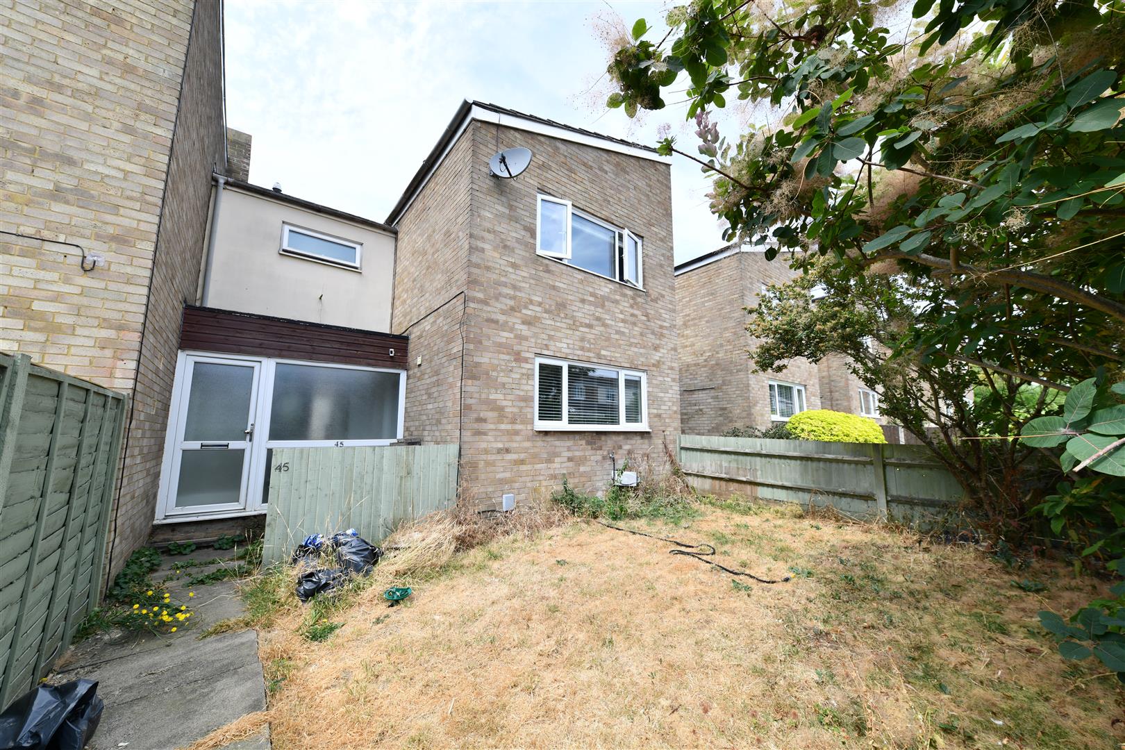Flat Sefton Road in Stevenage