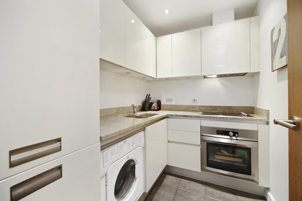 Flat Shoreditch High Street in Greater London