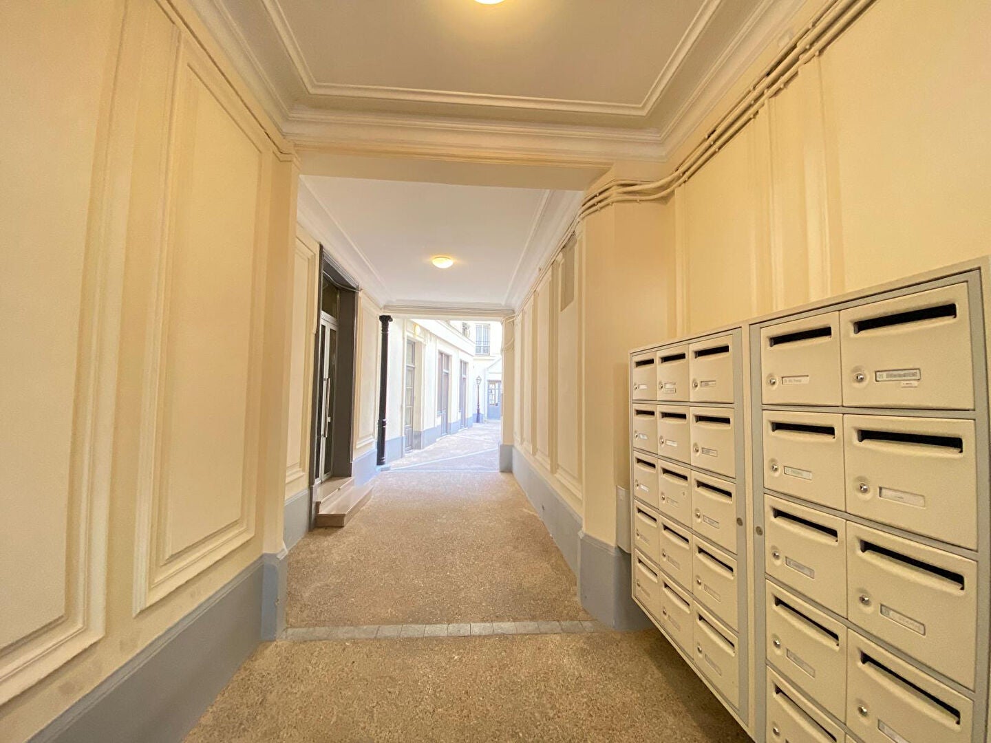 Flat Rue des Archives in Paris