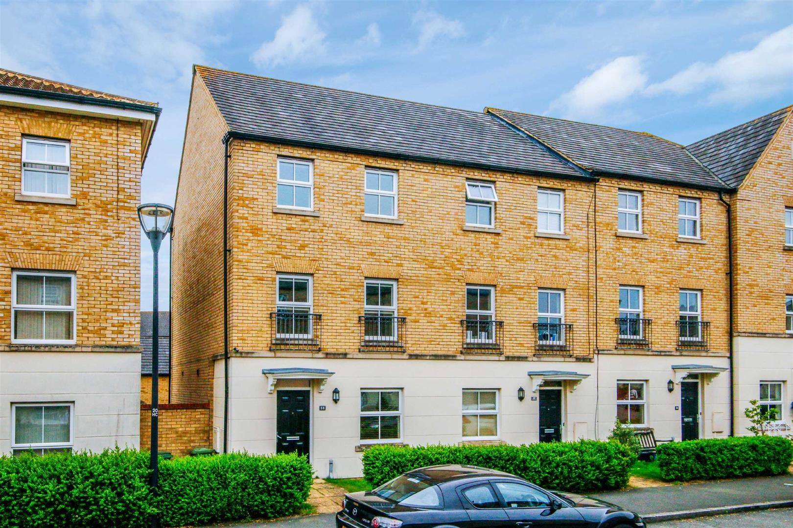 House Harlow Crescent in Milton Keynes