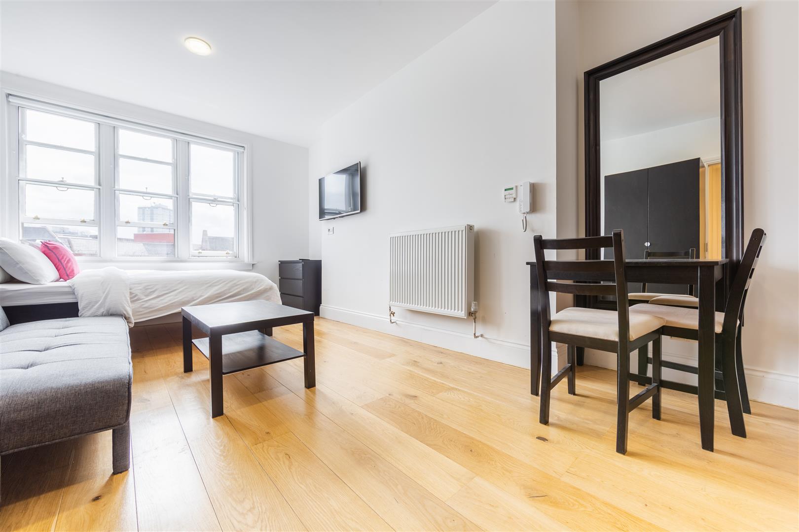 Flat Percy Street in Newcastle upon Tyne