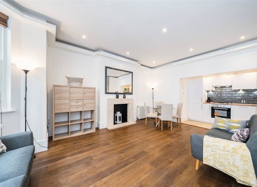 Flat Elvaston Place in Greater London