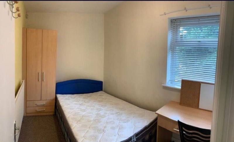 Flat Wilmslow Road in Manchester