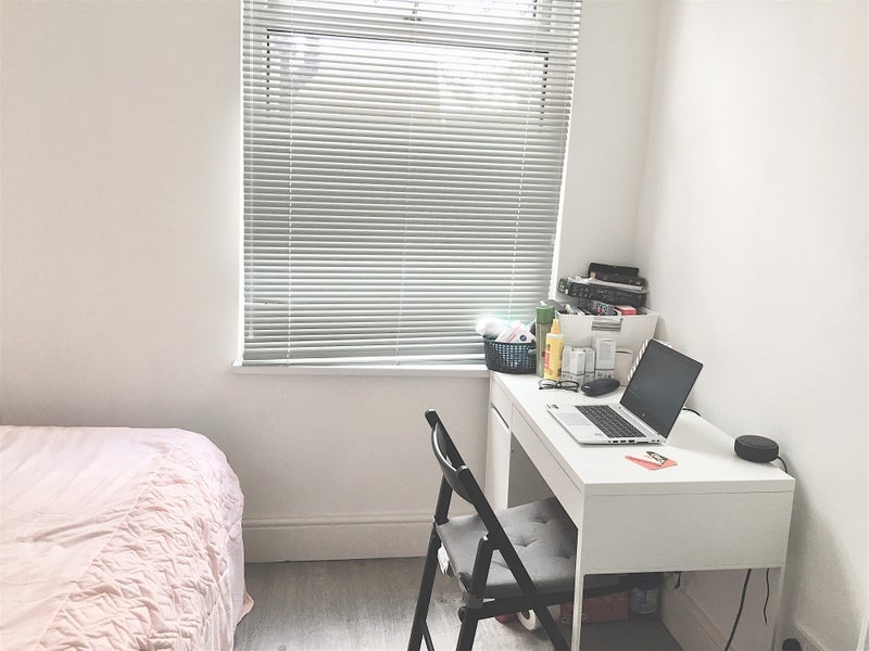 Room Staniforth Road in Sheffield
