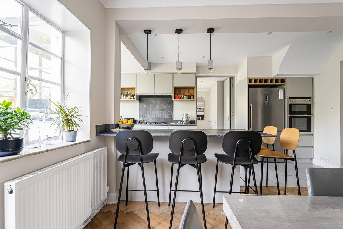 House Kingsley Close in Greater London
