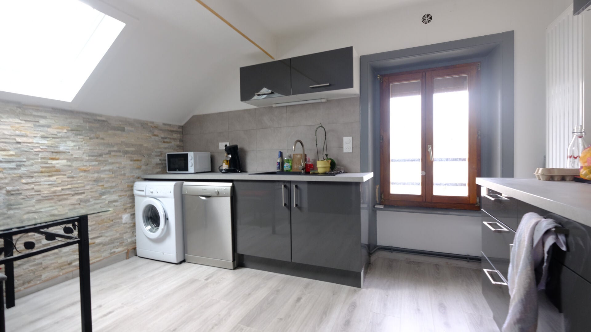 Flat Place Charles de Gaulle in Thaon-les-Vosges