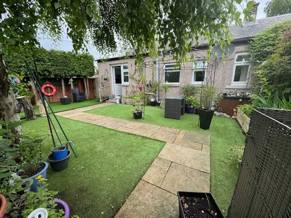 House Dean Park in Newtongrange