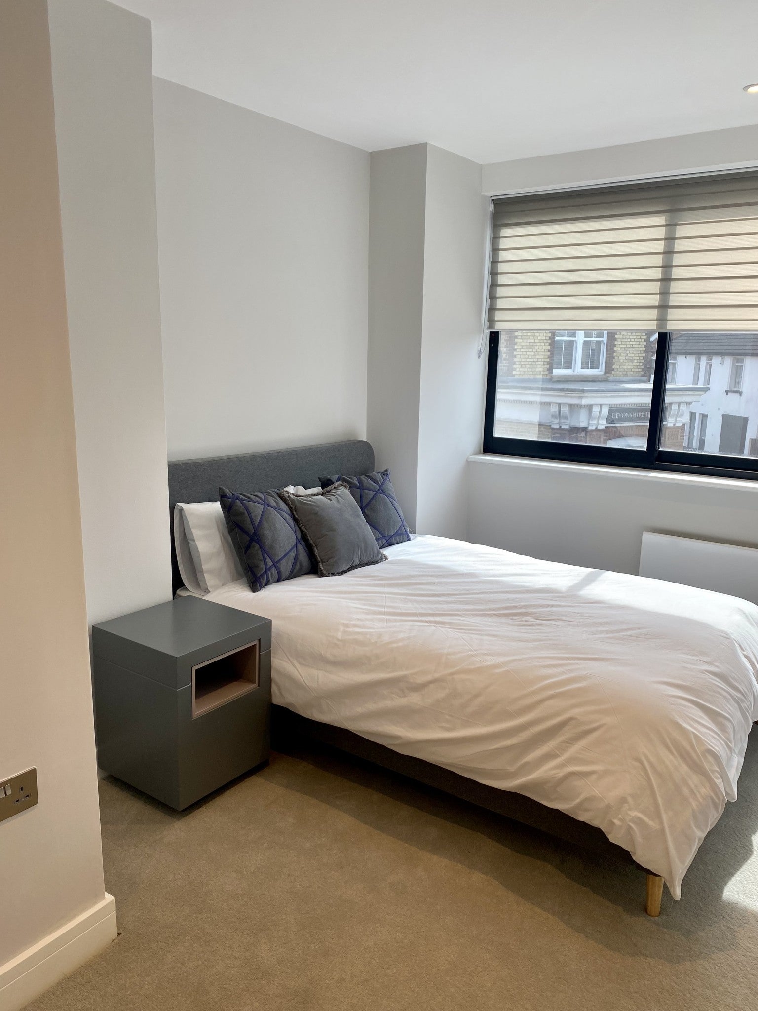 Flat Warren Road in Reigate and Banstead
