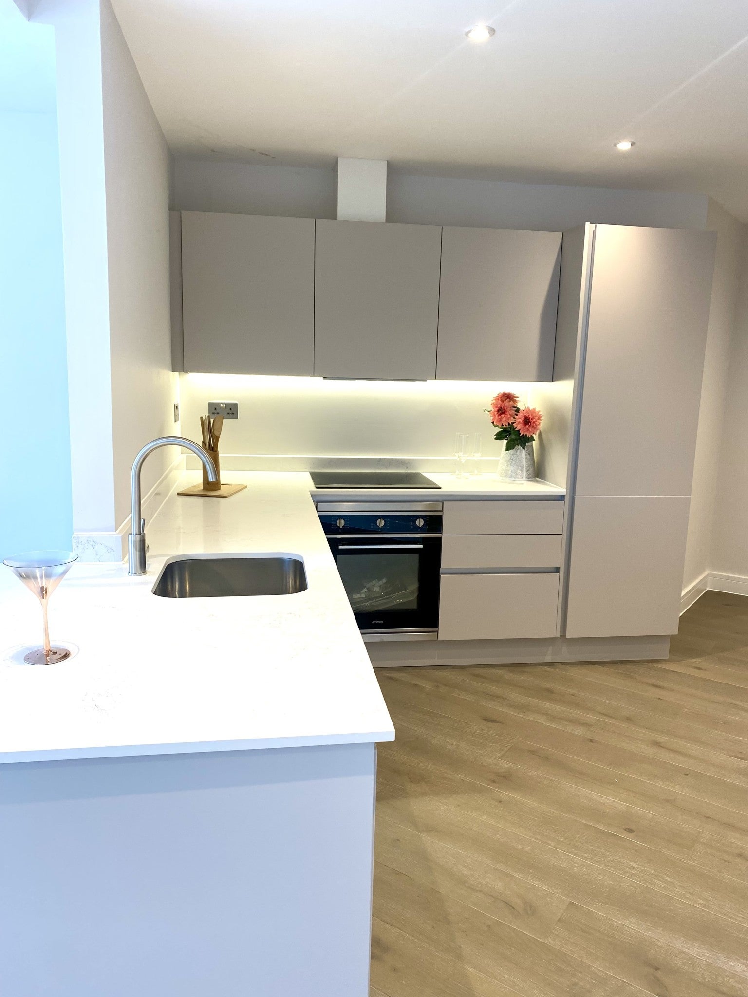 Flat Warren Road in Reigate and Banstead