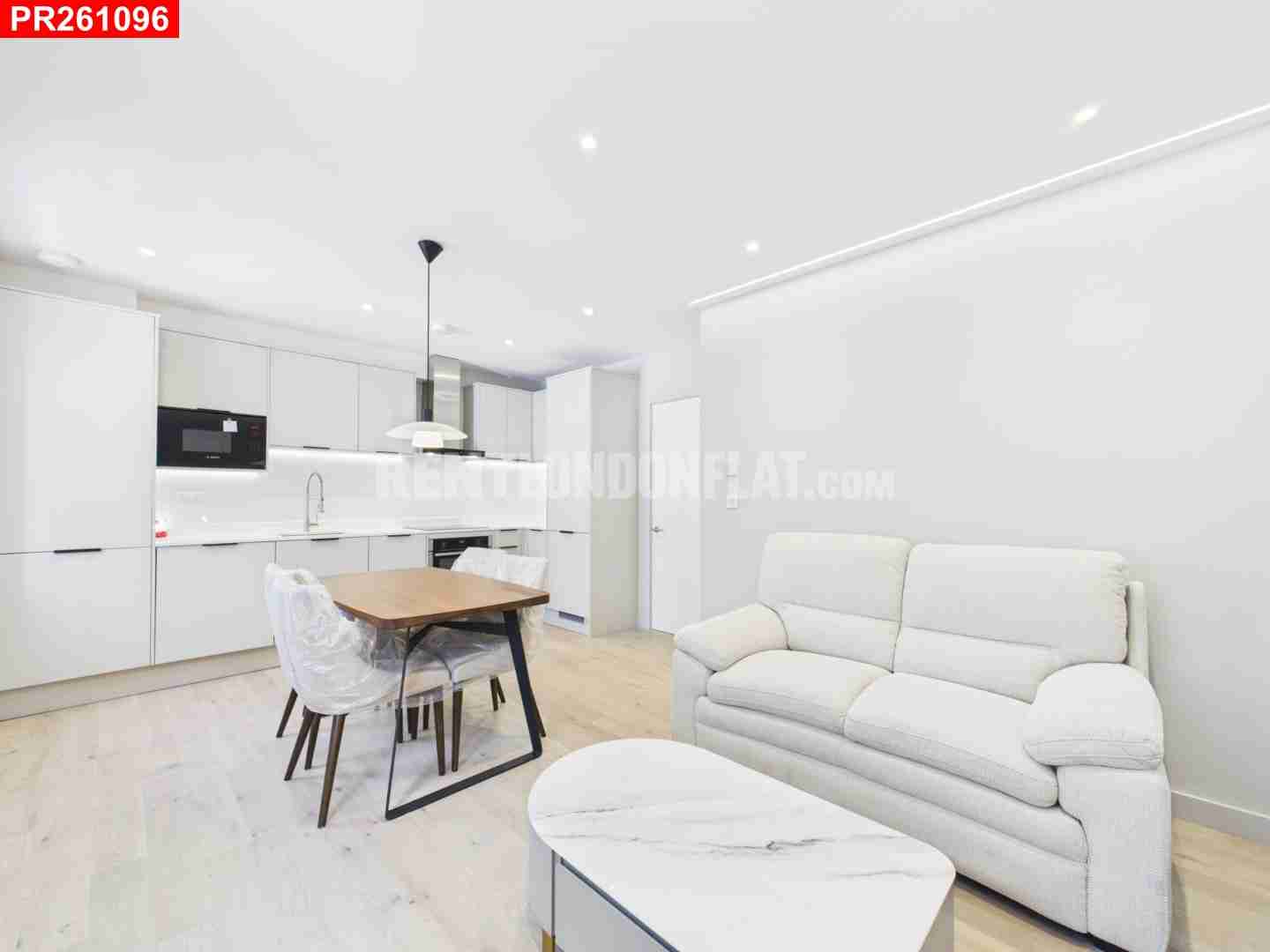 Flat Chatsworth Road in Greater London