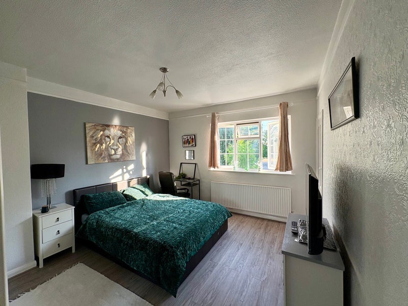 Room Spalding Road in Greater London