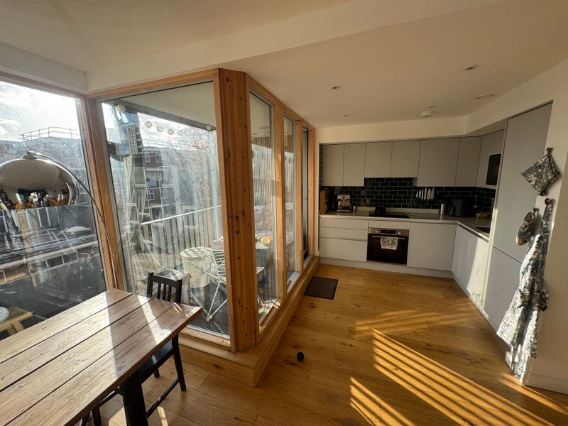 Room Stepney Way in Greater London