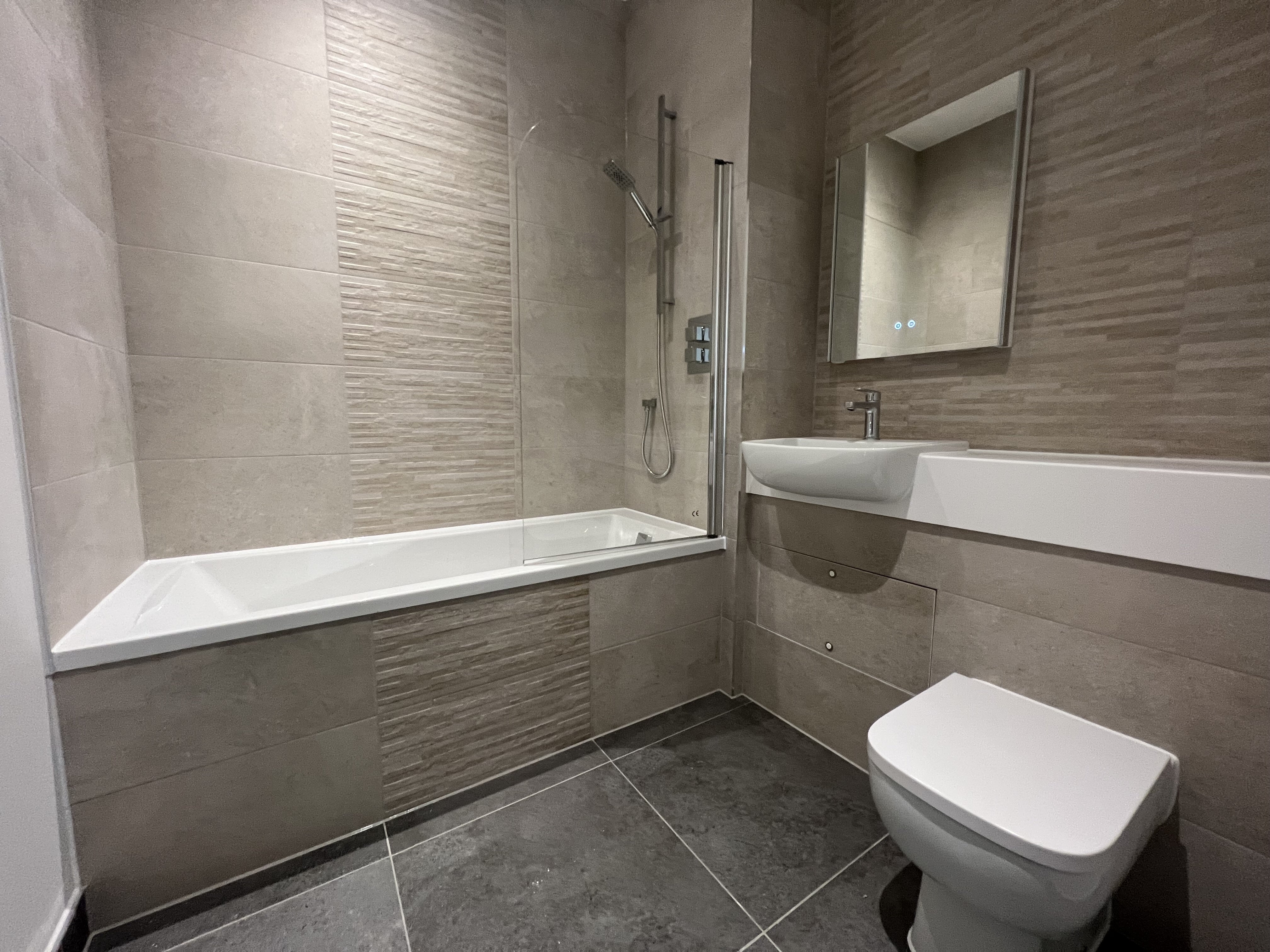 Flat Alençon Link in Basingstoke and Deane