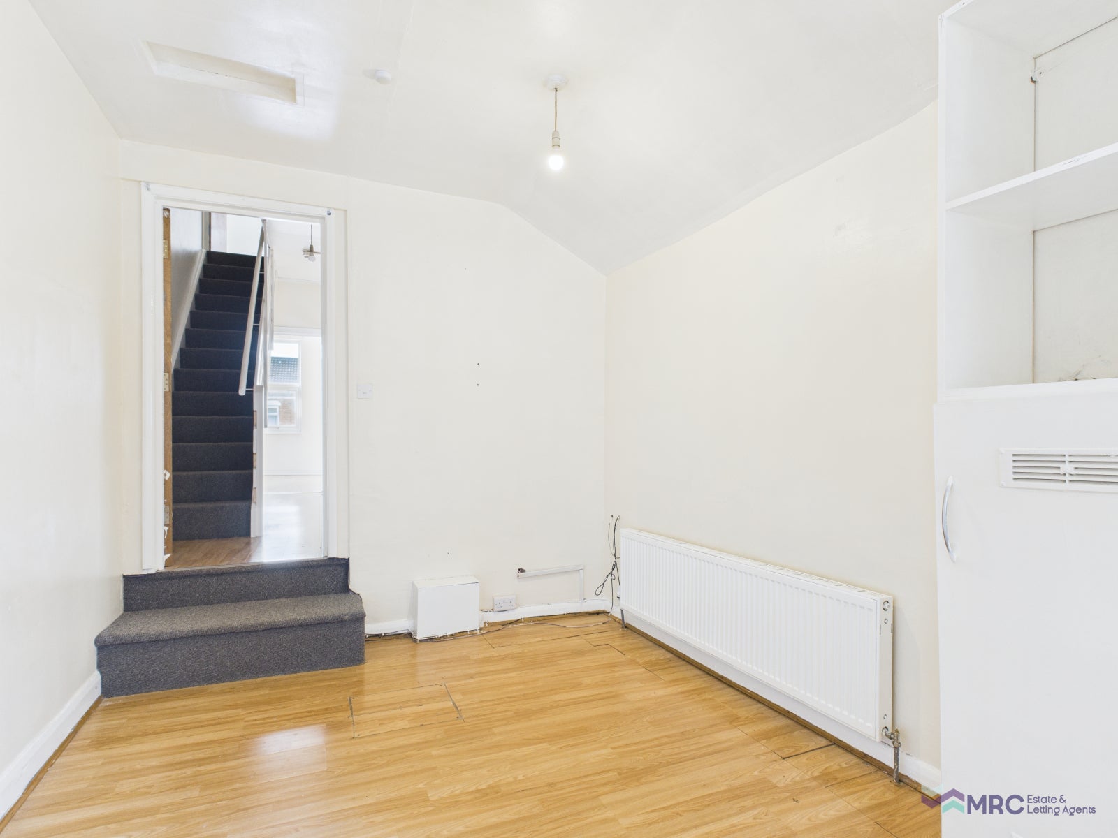 Flat Newland Avenue in Hull