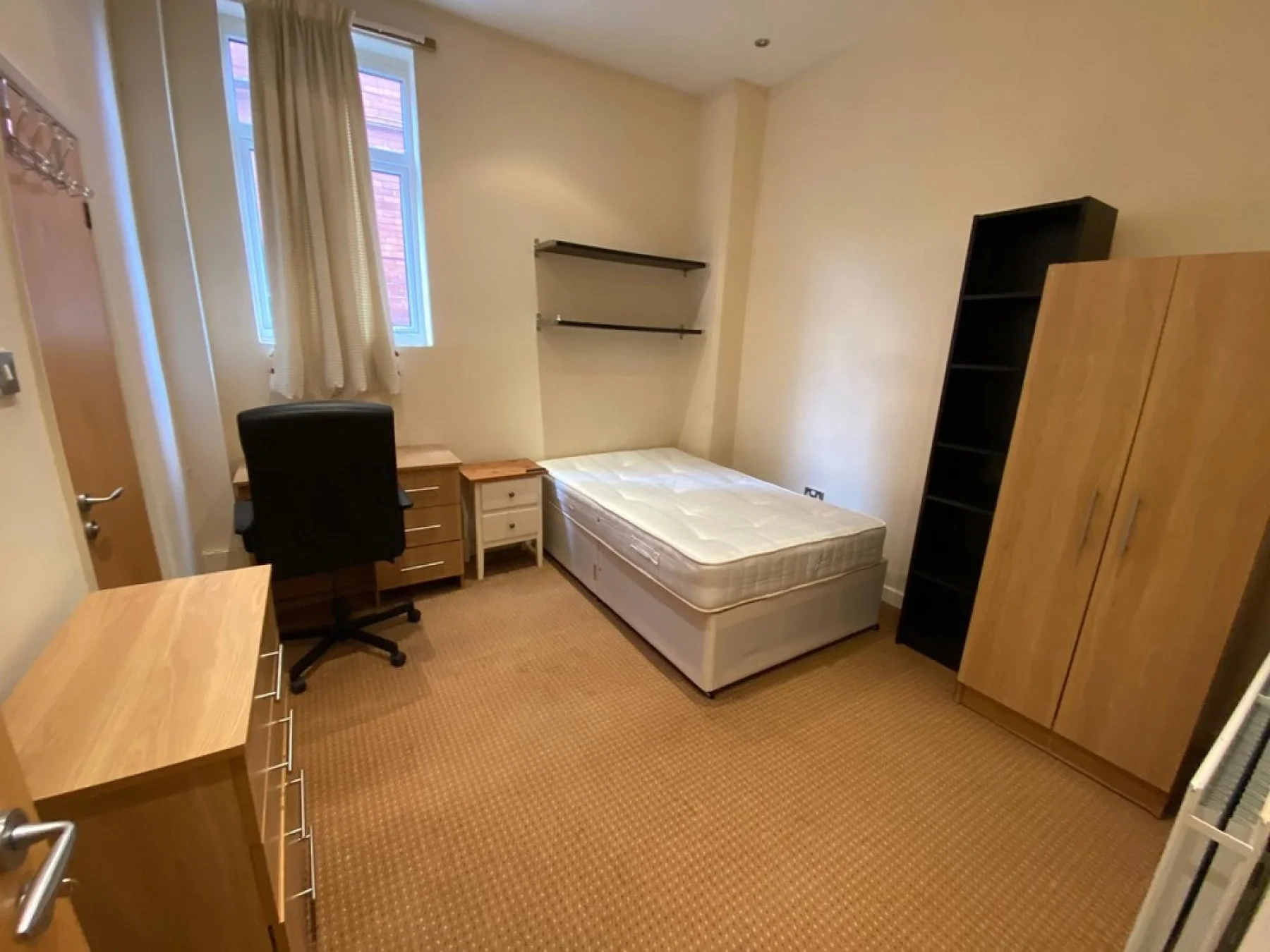 Flat University Square in Leeds