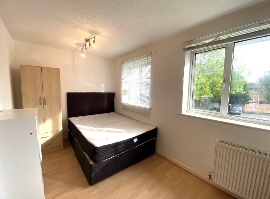 Flat Brackenwood Mews in Wilmslow