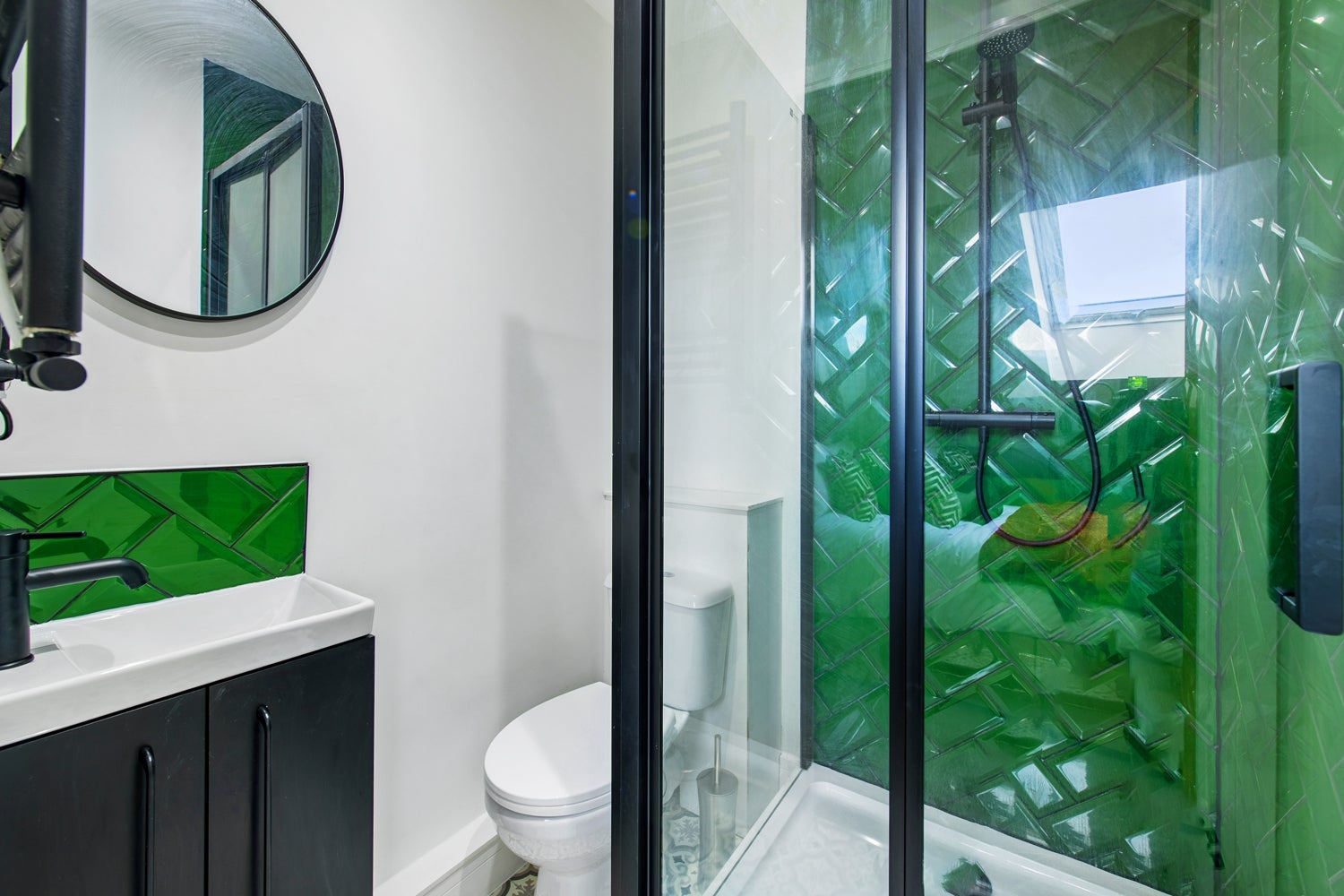 Room Hemlock Avenue in Nottingham
