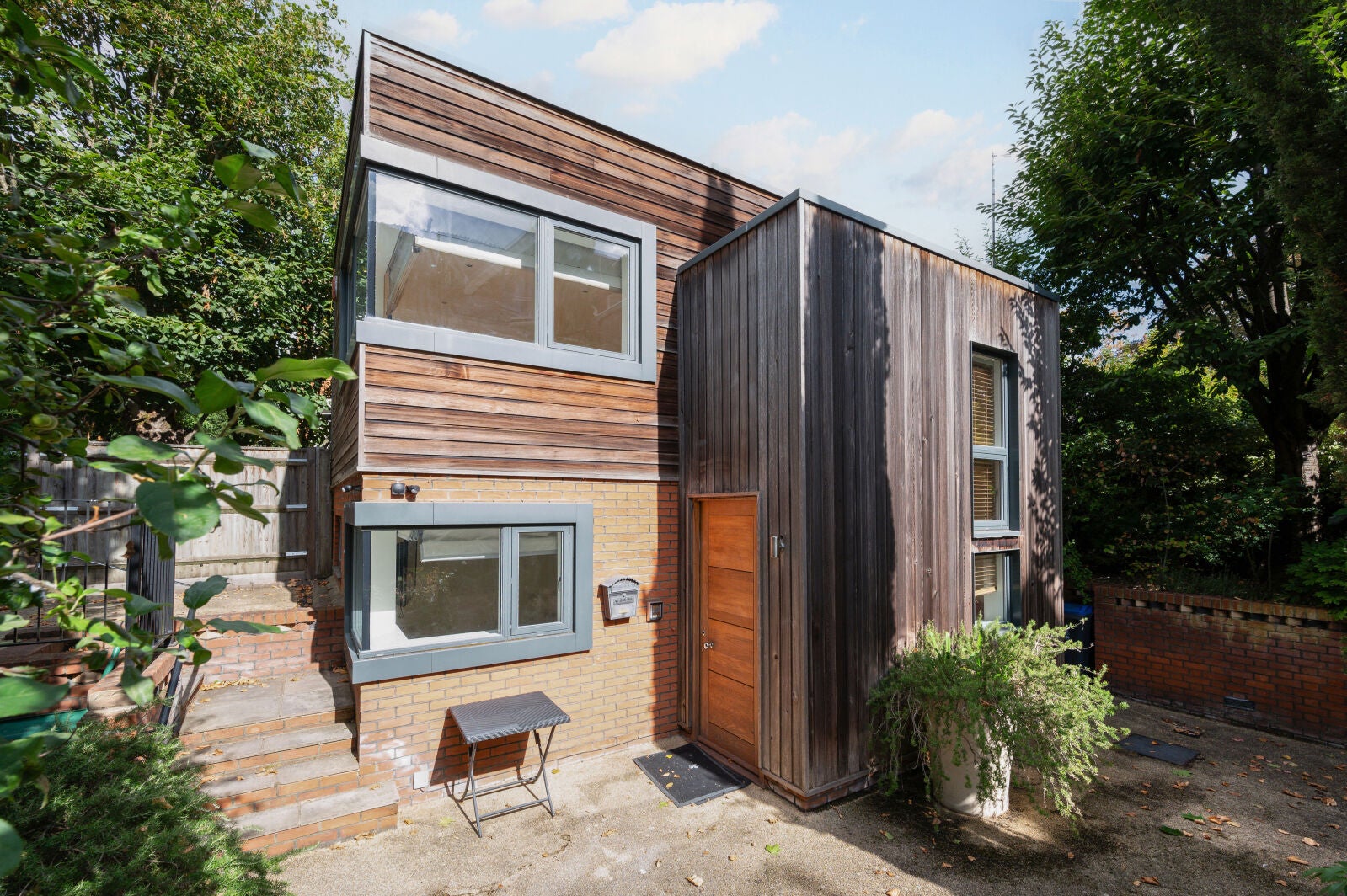 House The Grange in Greater London