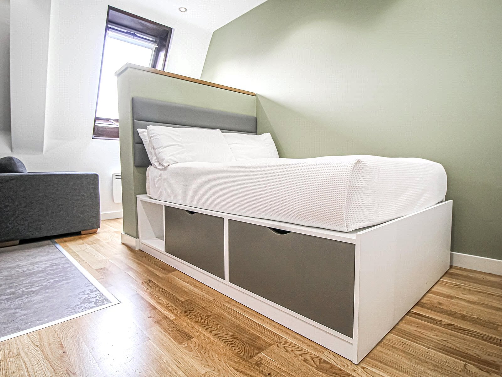 Room Queen Street in Leeds