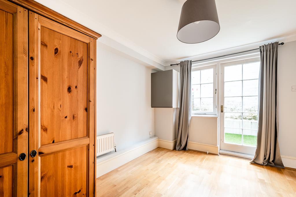 Flat New North Road in Greater London
