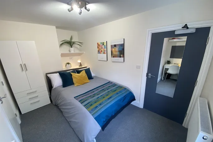 Room Albion Street in Nottingham