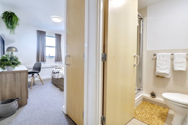 Room Raglan Street in Coventry