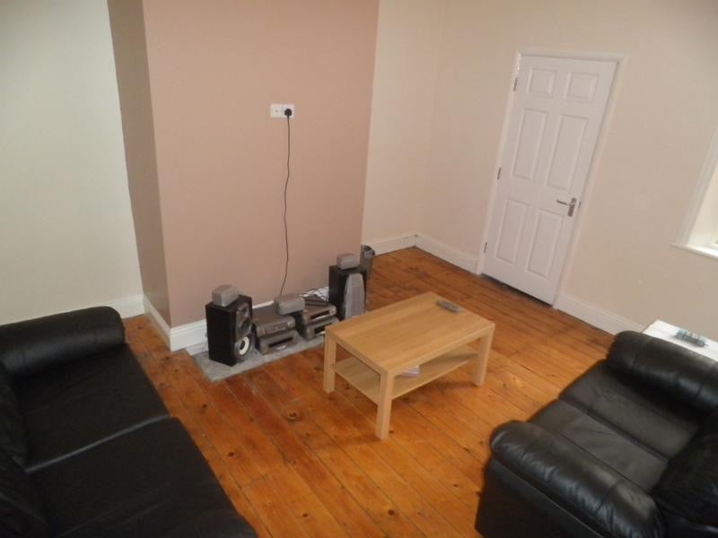 Flat Doncaster Road in Newcastle upon Tyne