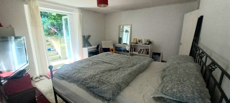 Room Parkhill Road in Greater London