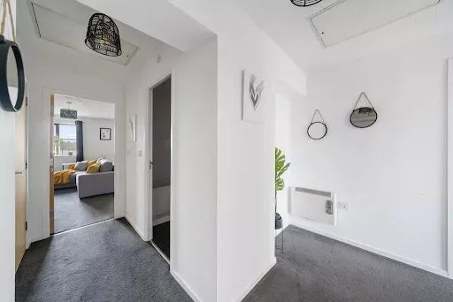 Flat Creighton Road in Greater London