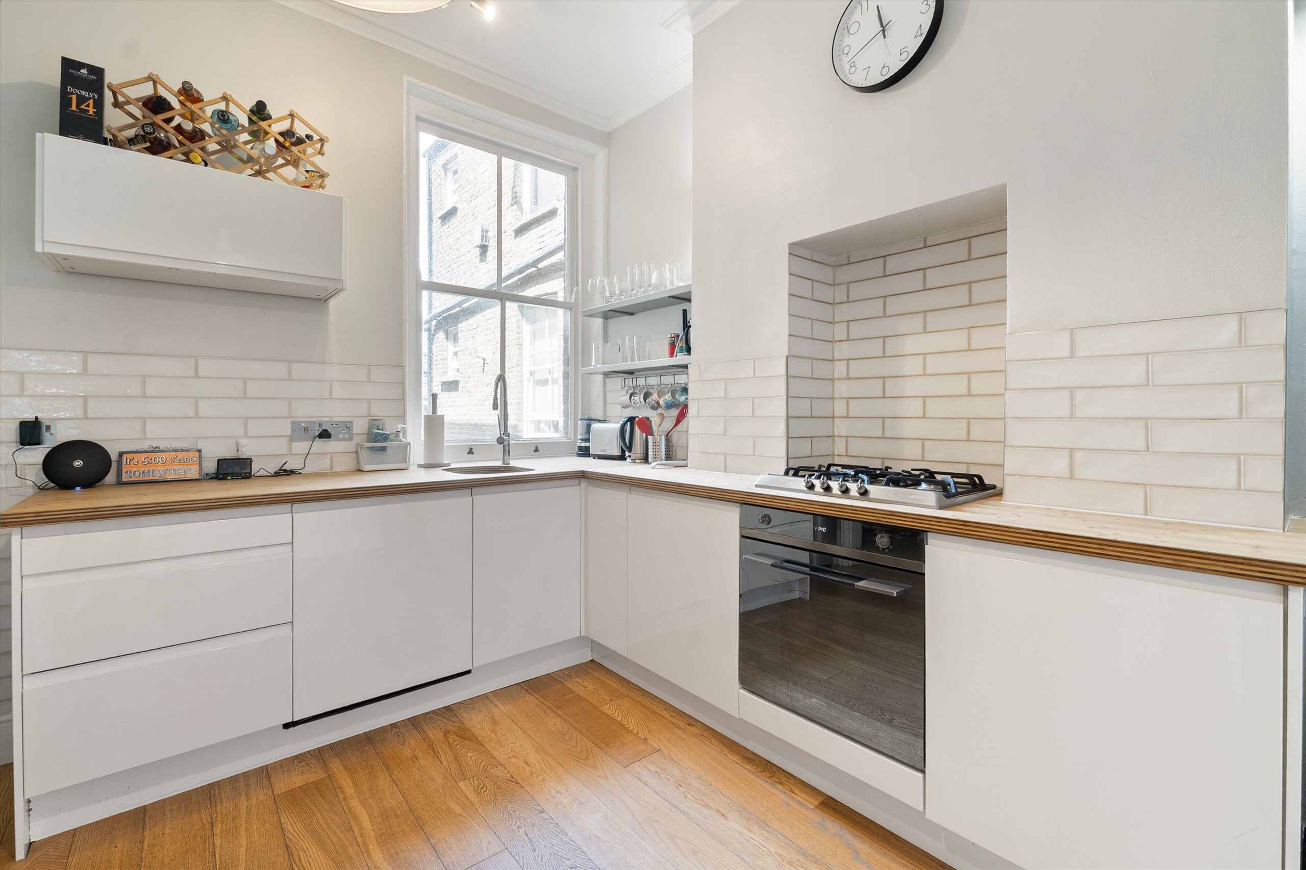 Flat Sulgrave Road in Greater London