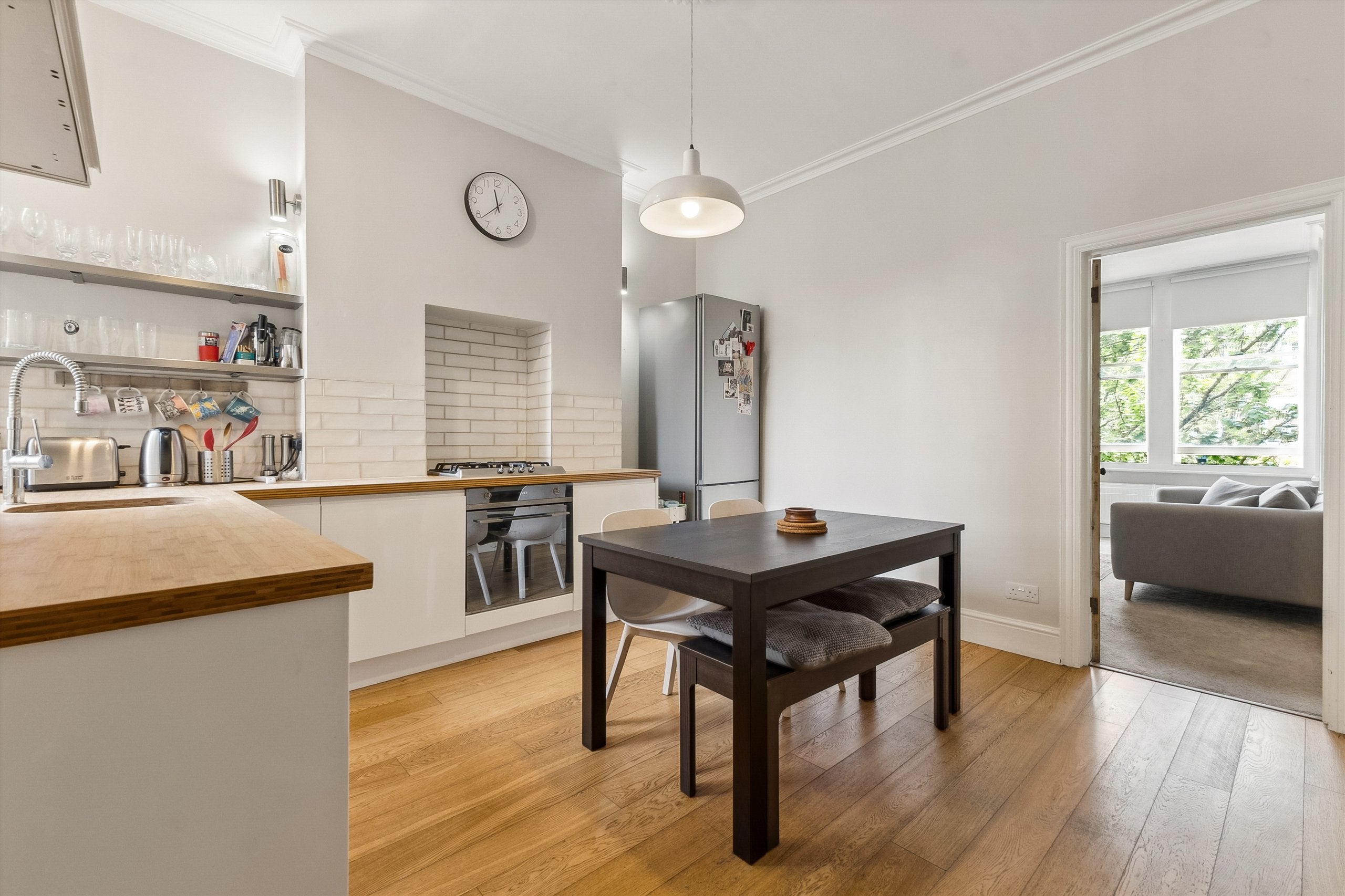Flat Sulgrave Road in Greater London