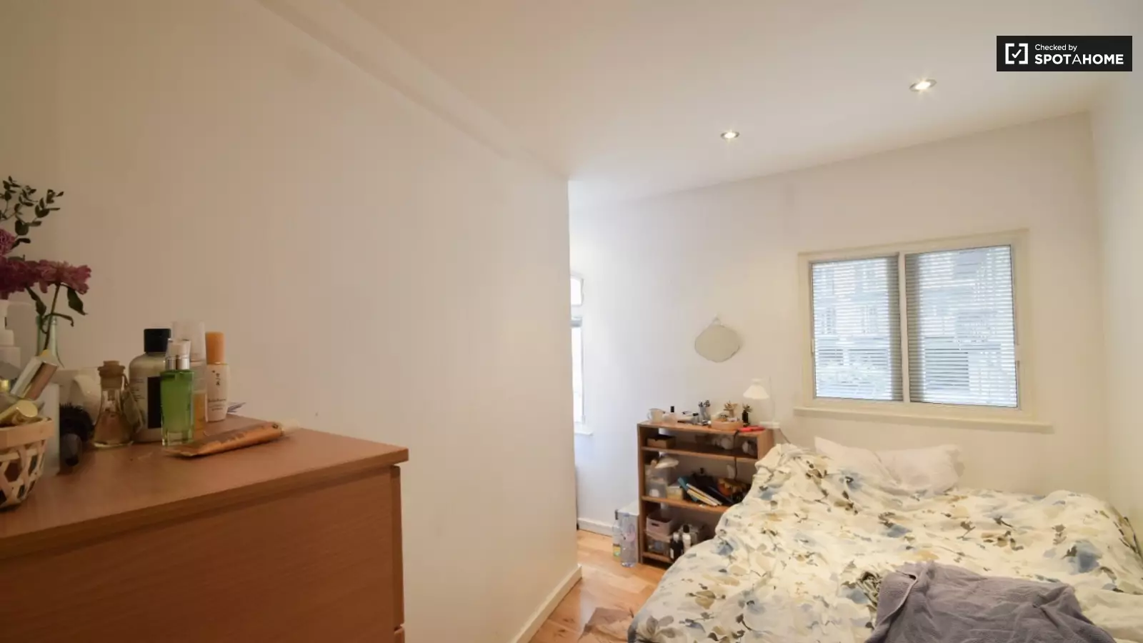 Room Magdalen Street in Greater London