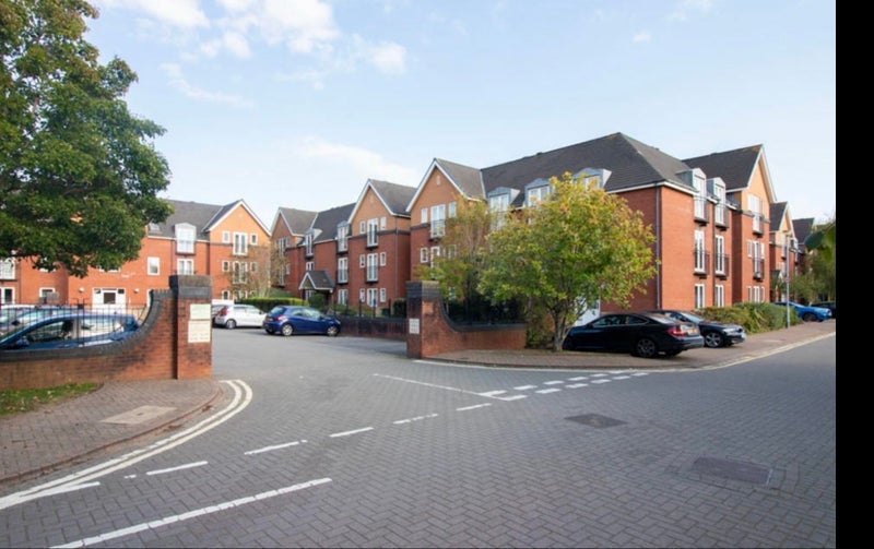 Flat Halliard Court in Cardiff