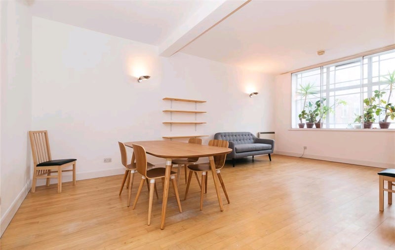 Room Clerkenwell Road in Greater London