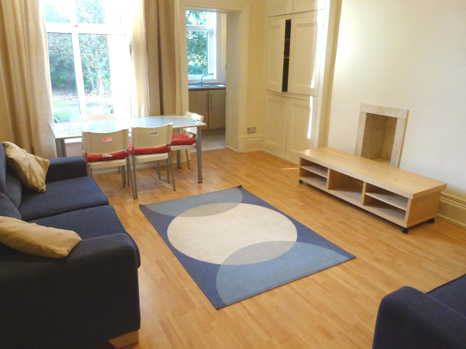 Flat Woodland Lane in Leeds