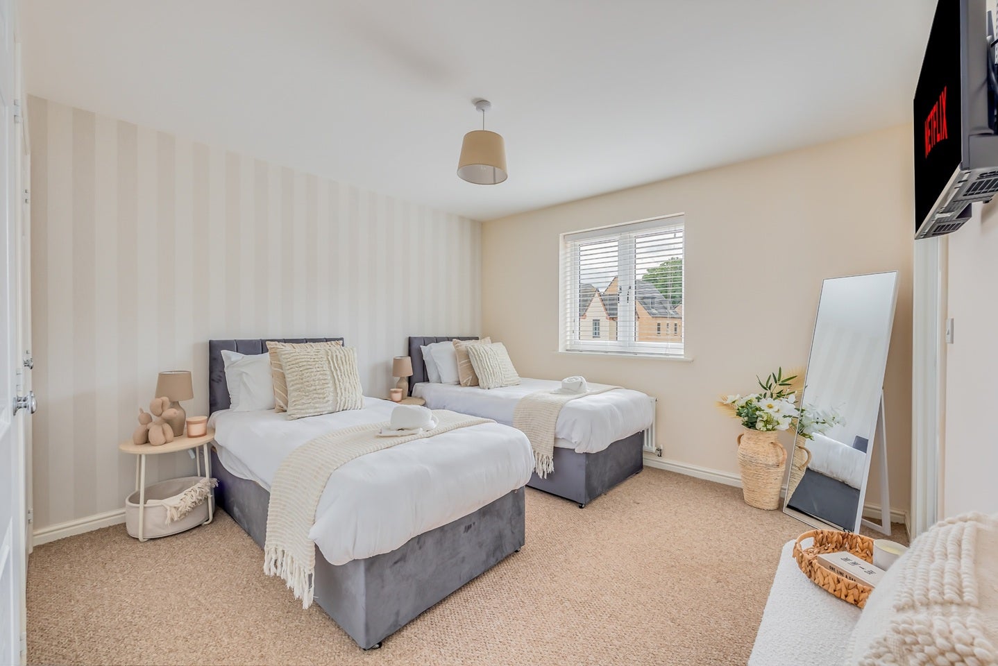 House Jennings Close in Duston