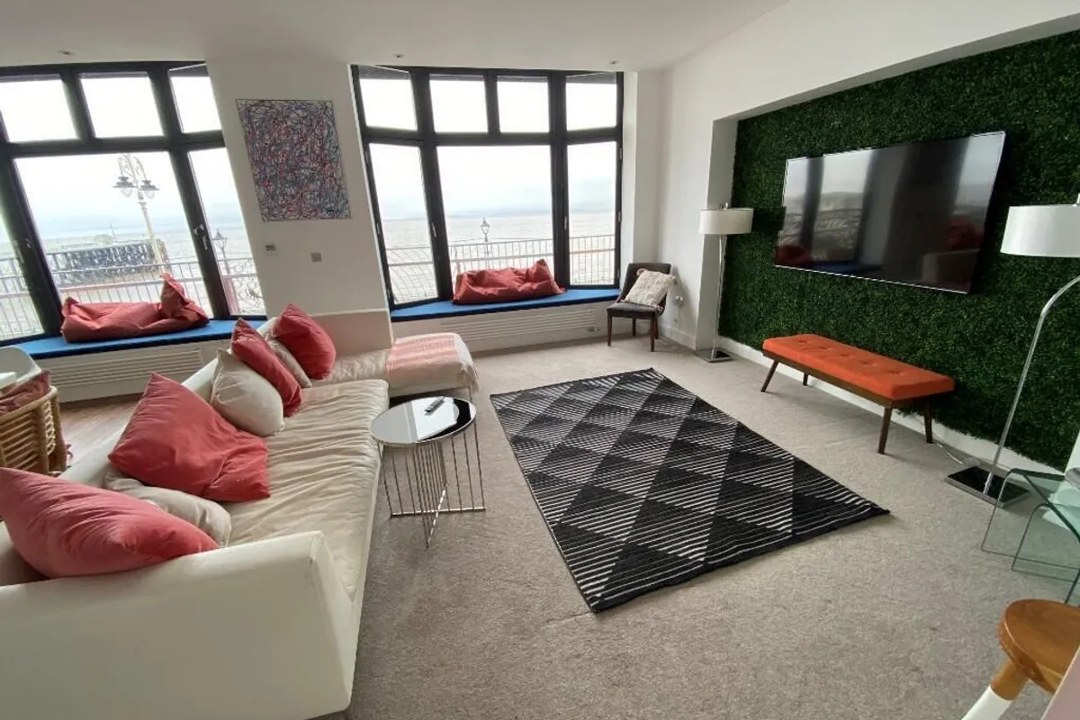 Flat The Esplanade in Penarth
