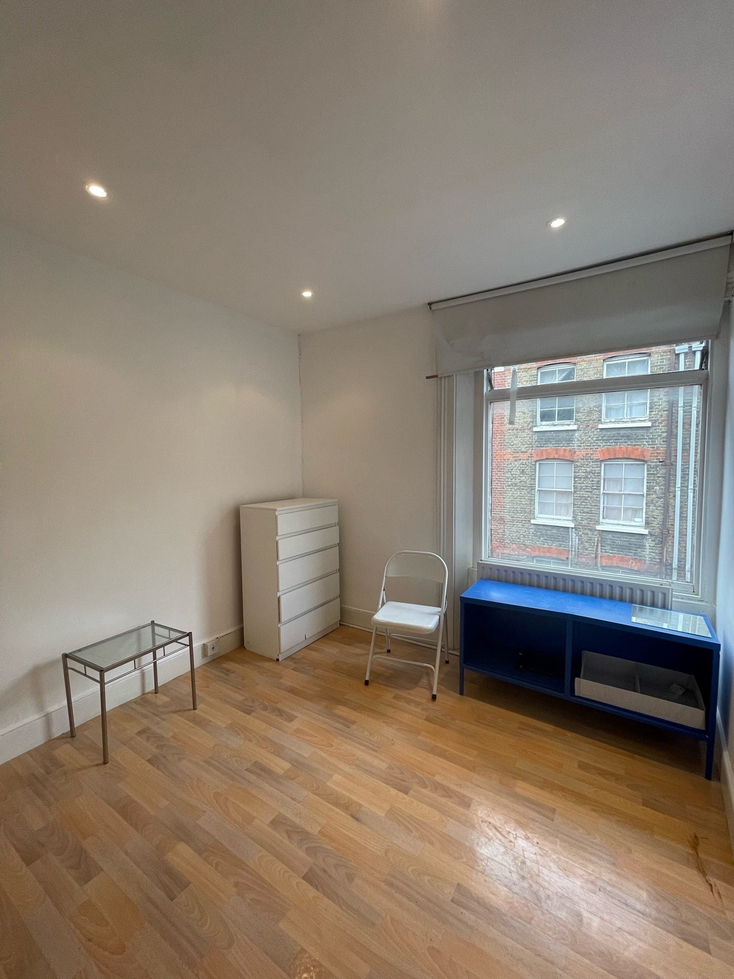 Flat Commercial Street in Greater London