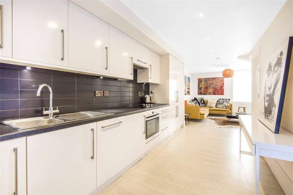 Flat Chapel Place in Tunbridge Wells