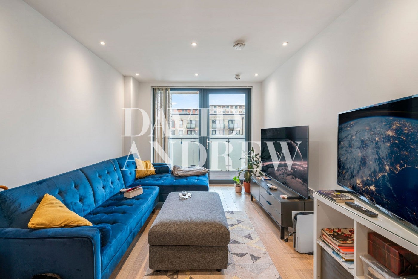 Flat Lebus Street in Greater London